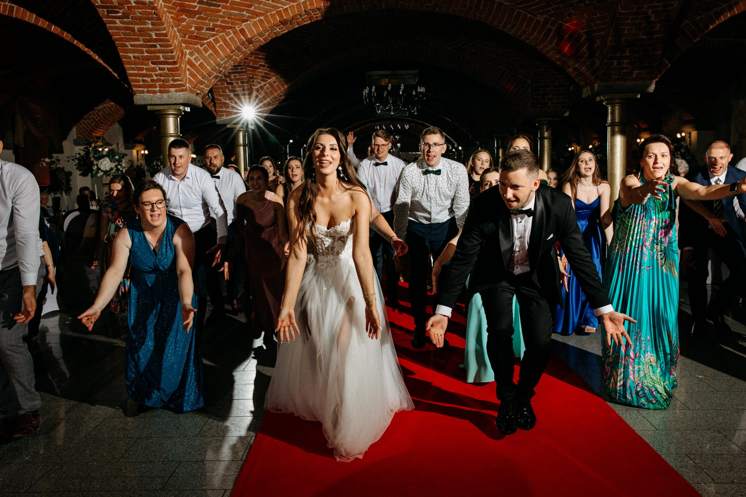 Ferny Tales - Weronika i Mateusz - ślub w stylu glamour