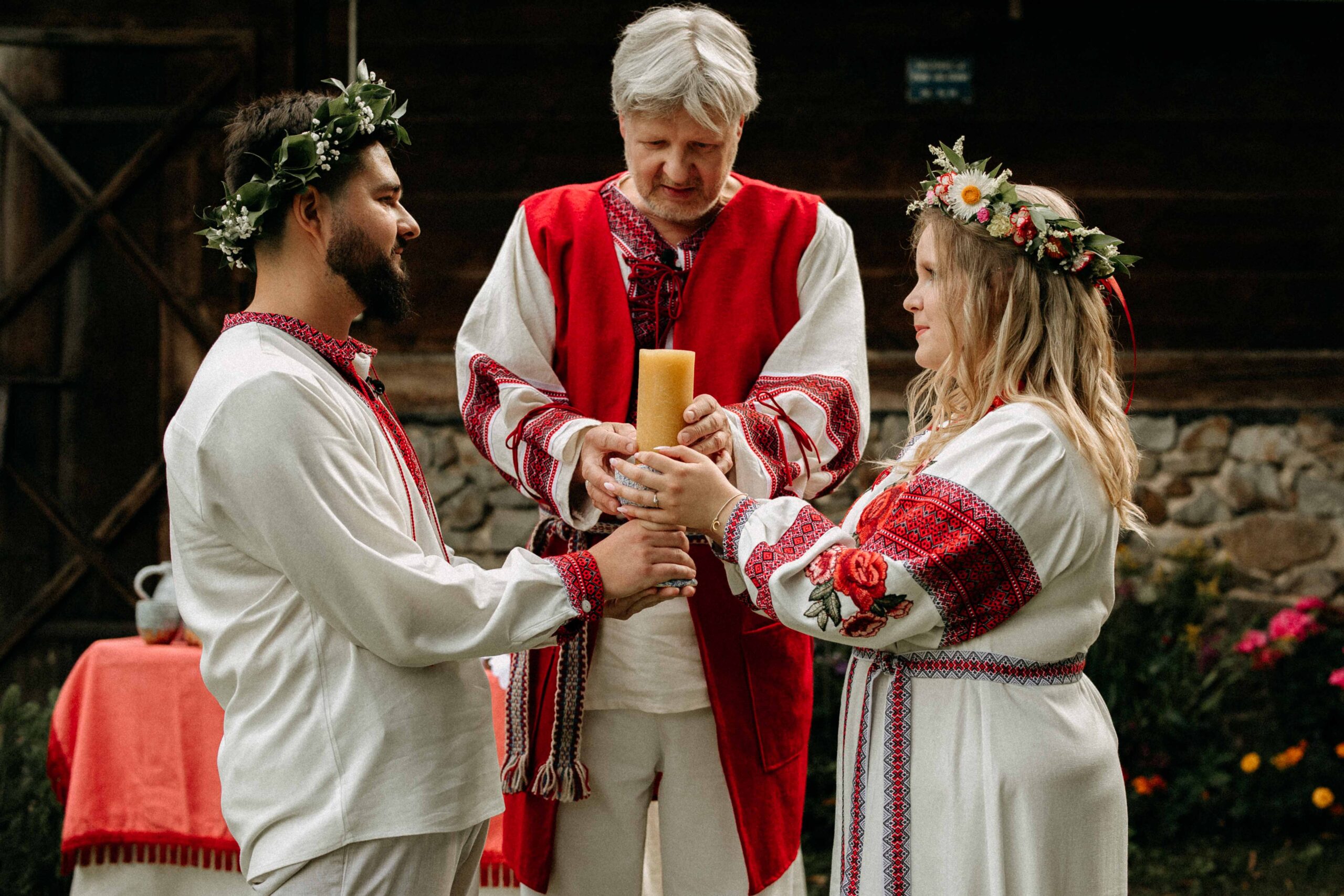 Ferny Tales - humanistyczny ślub słowiański